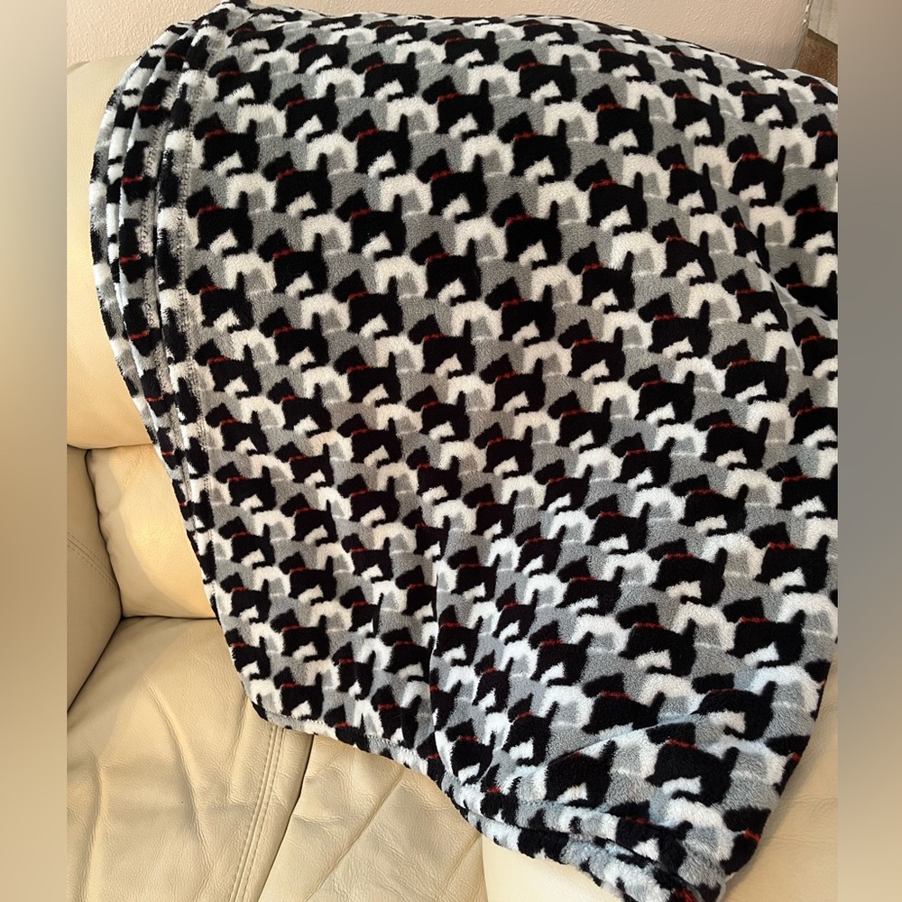 Vera Bradley Plush Throw Blanket Scottie Scotty Dogs (Retired Pattern)